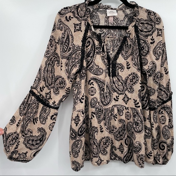 Knox Rose Beige & Black Paisley Print Boho Blouse - Picture 8 of 15